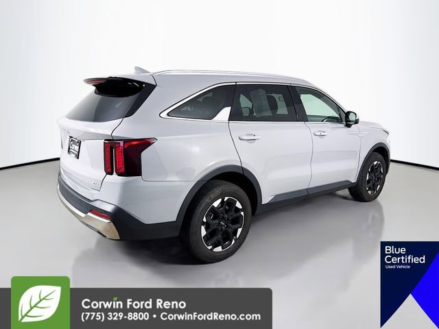 Used 2025 Kia Sorento S image 10