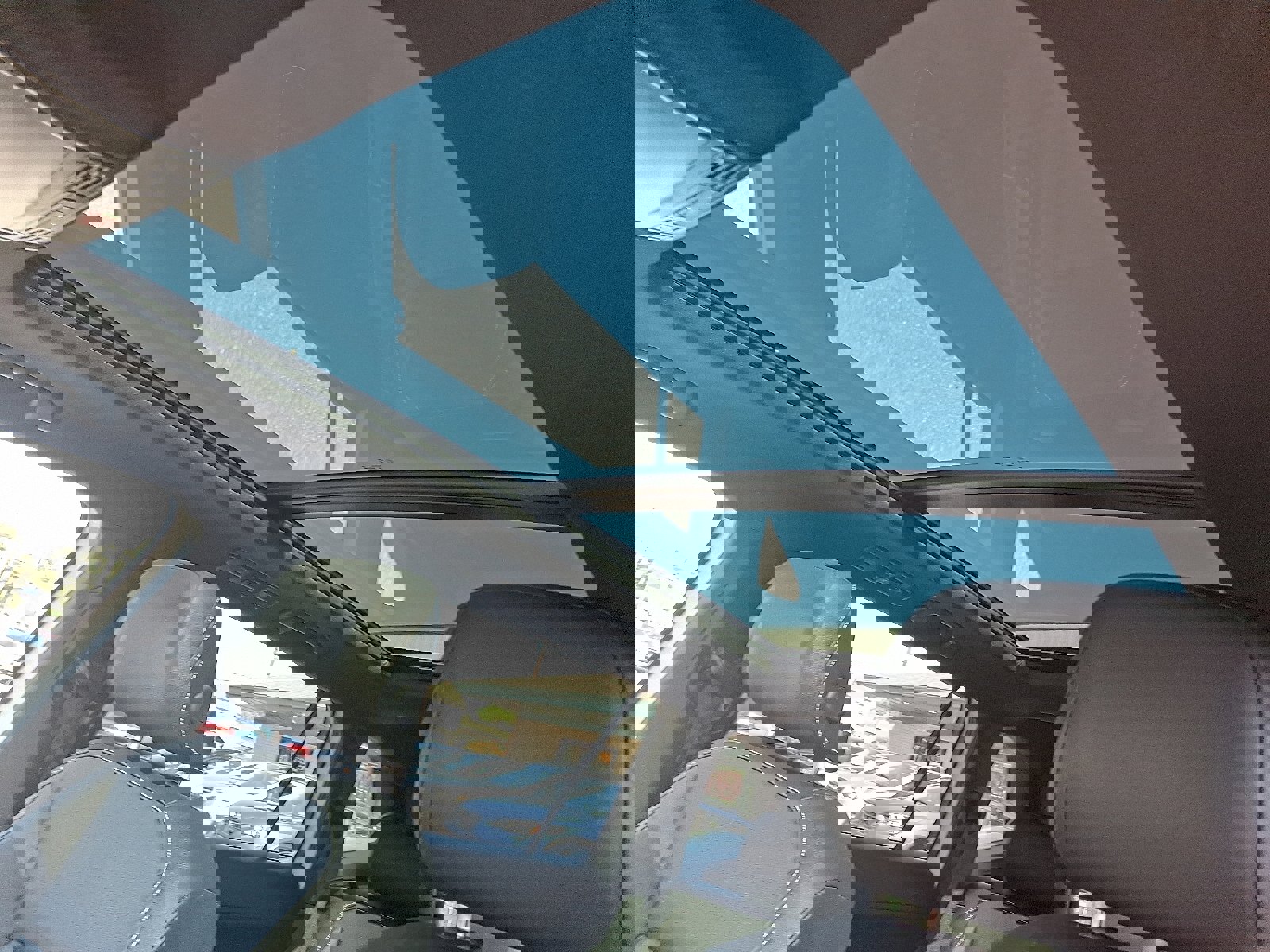 Used 2021 Volkswagen Tiguan SE R-Line image 14