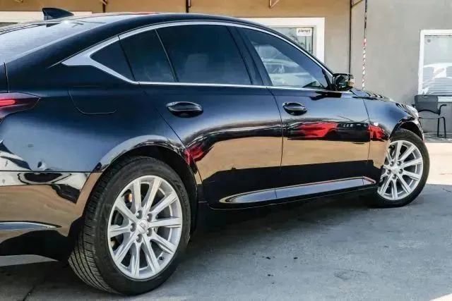 Used 2020 Cadillac CT5 Luxury w/ Sun And Sound Package image 11