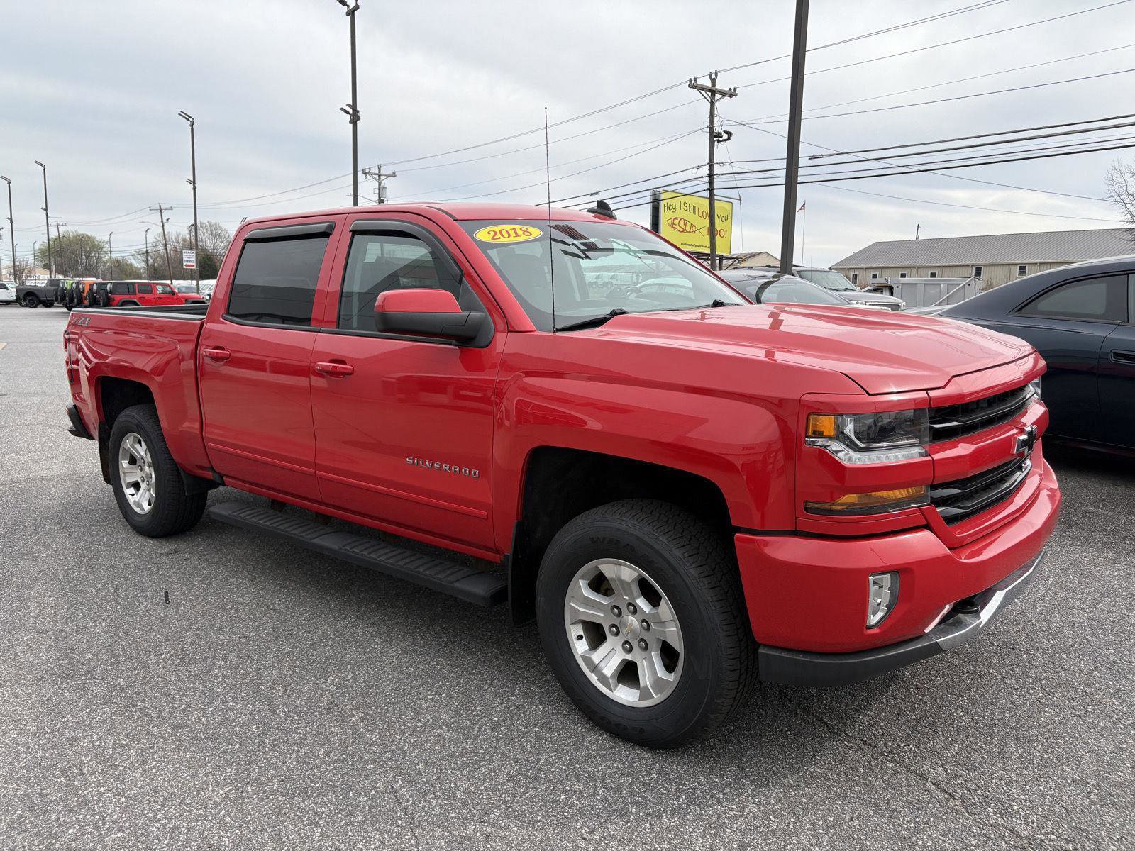 Used 2018 Chevrolet Silverado 1500 LT w/ All Star Edition AWD/4WD image 4