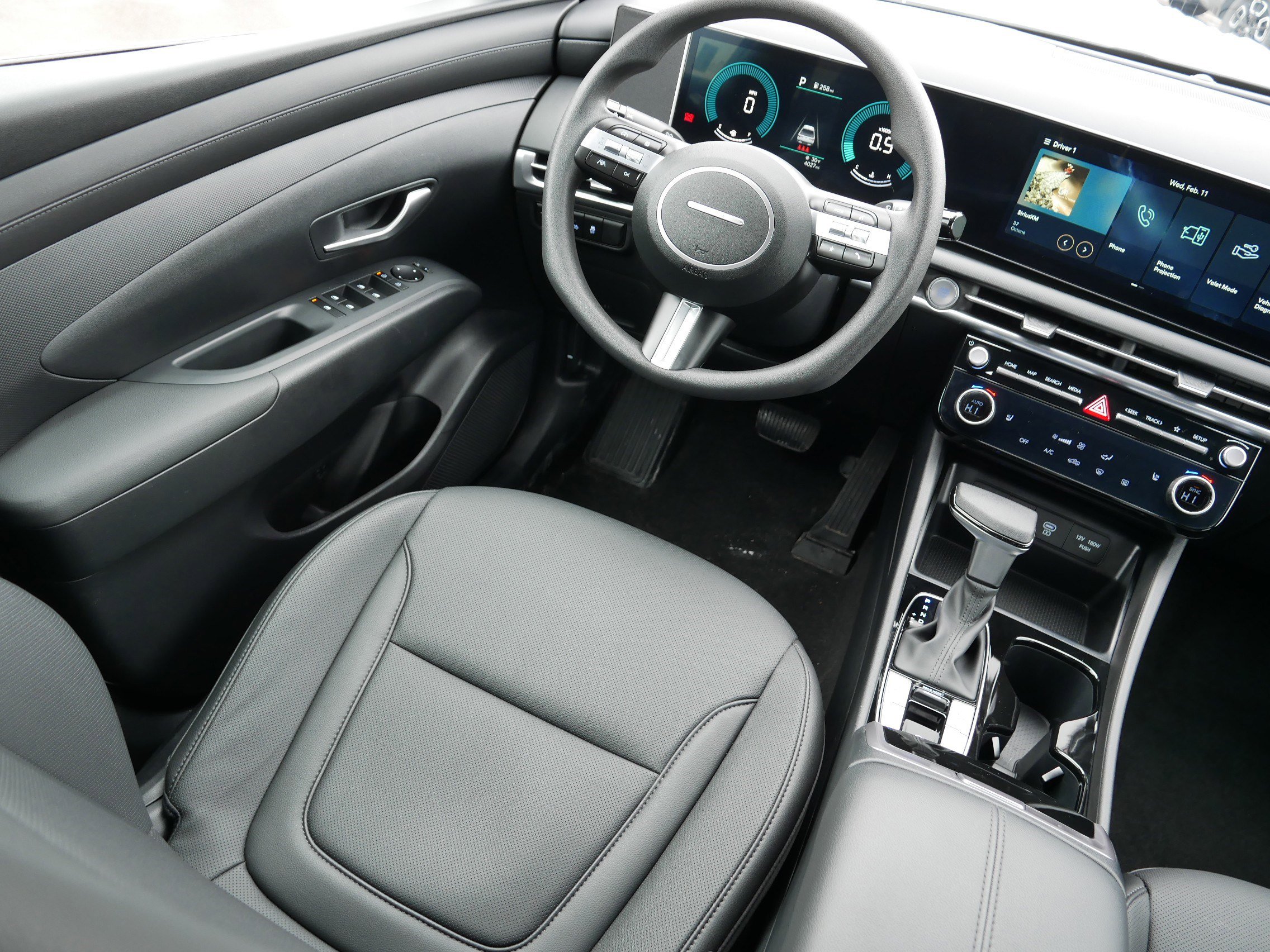 Certified 2025 Hyundai Santa Cruz SEL image 9