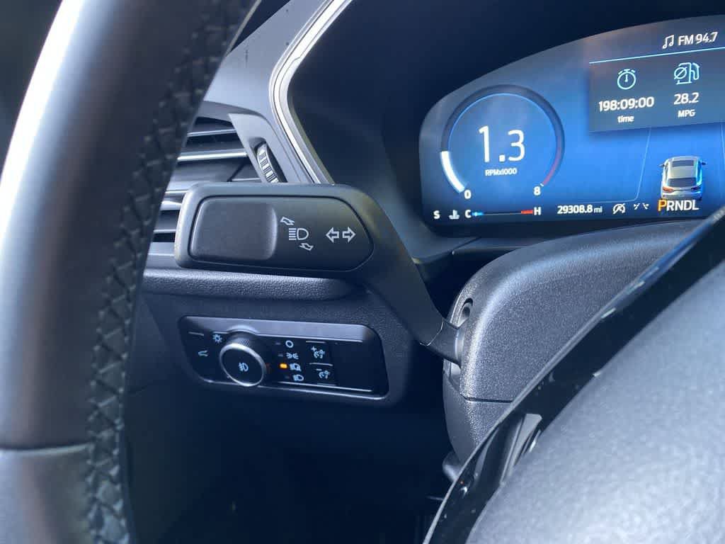 Used 2025 Ford Escape Platinum AWD/4WD image 24