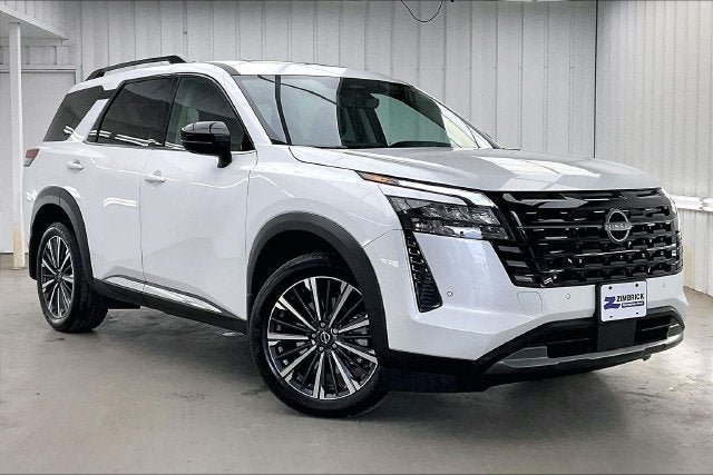 Used 2026 Nissan Pathfinder Platinum AWD/4WD image 35