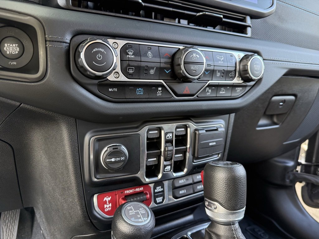 Used 2024 Jeep Wrangler Unlimited Rubicon 4xe w/ Safety Group image 32