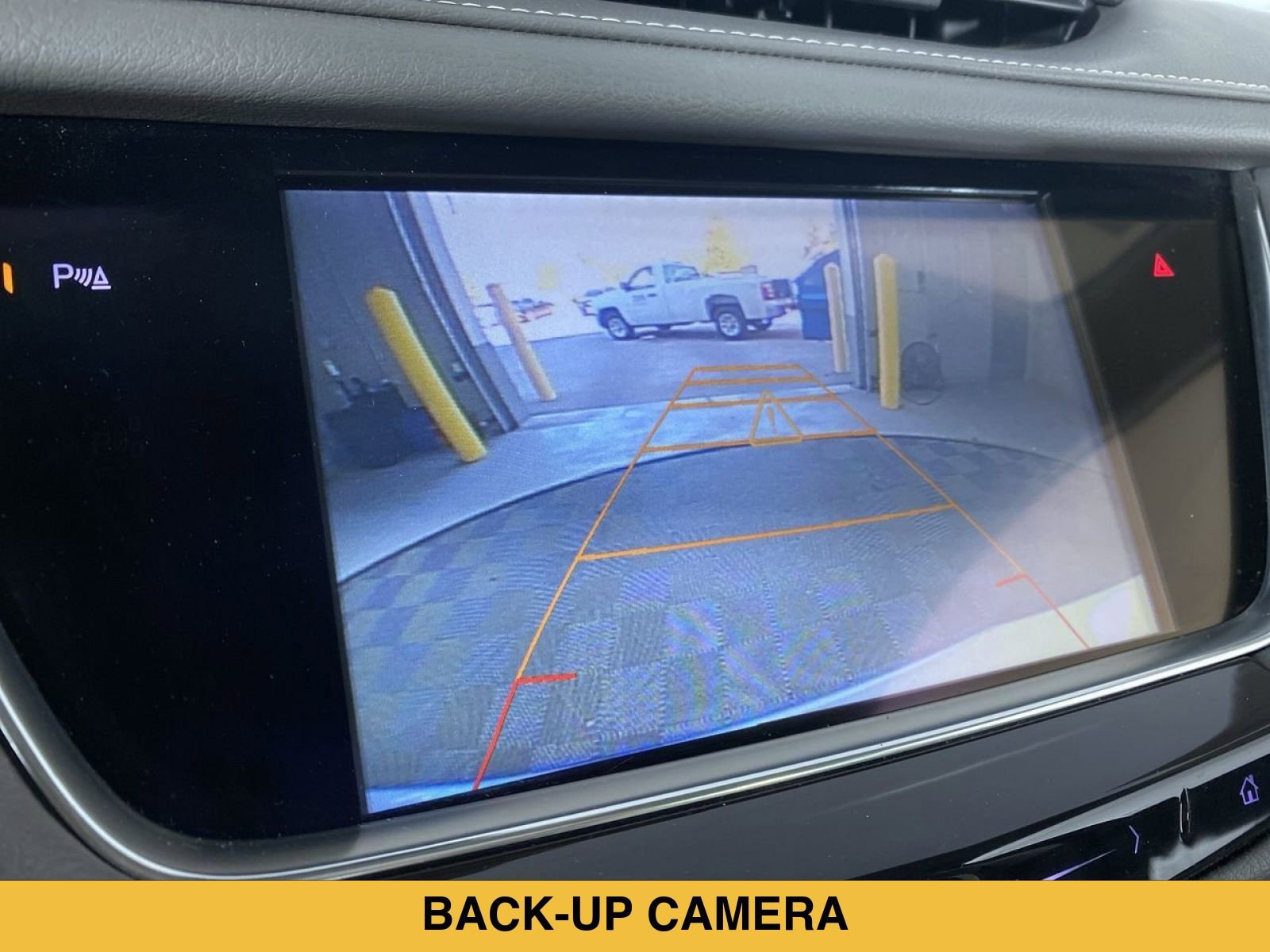 Certified 2017 Cadillac XT5 Luxury w/ Driver Awareness Package FWD image 10