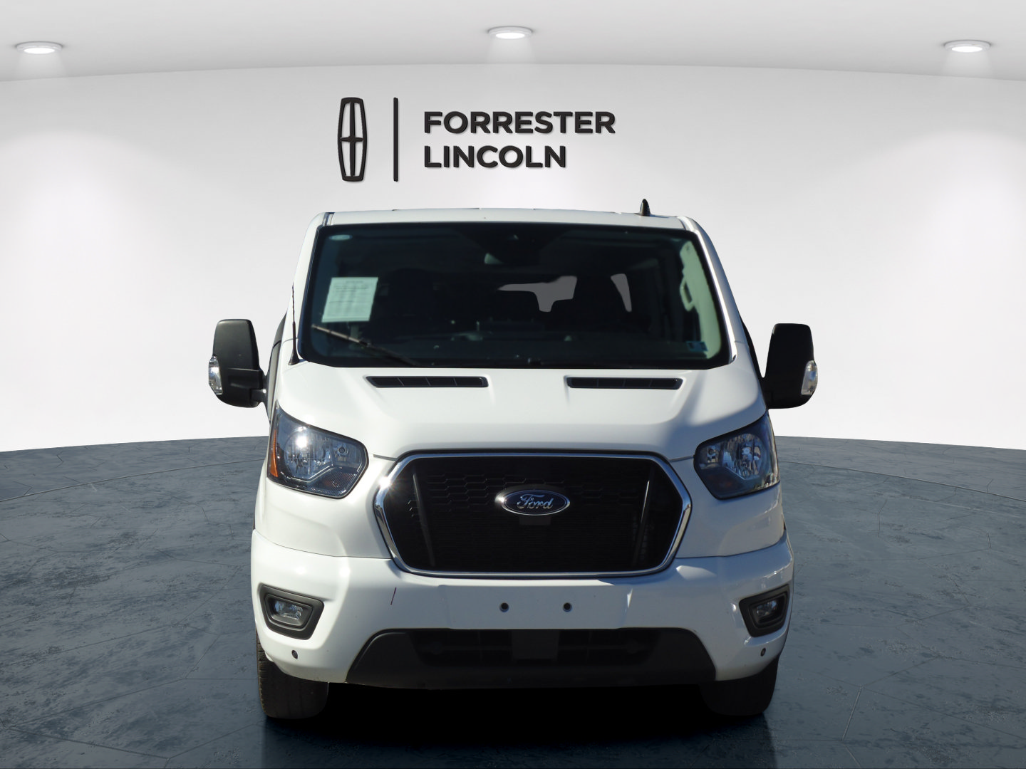 Used 2024 Ford Transit 350 XLT RWD image 8