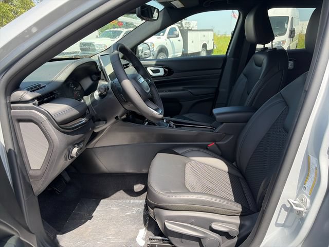 New 2026 Jeep Compass Latitude AWD/4WD image 14