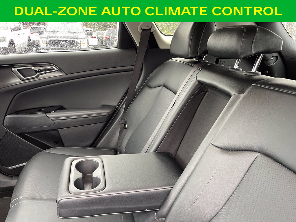 Used 2023 Kia Sportage EX AWD/4WD image 13