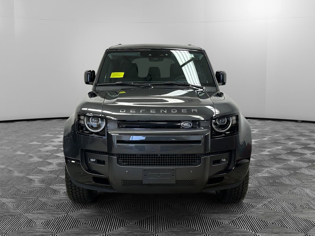 New 2026 Land Rover Defender 110 X-Dynamic SE image 8