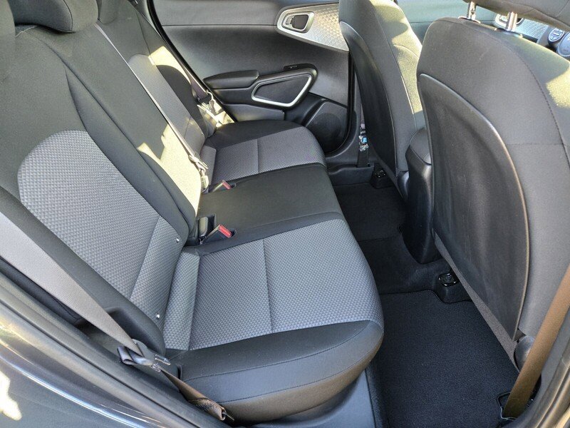 Used 2024 Kia Soul LX w/ Option Group 015 FWD image 15