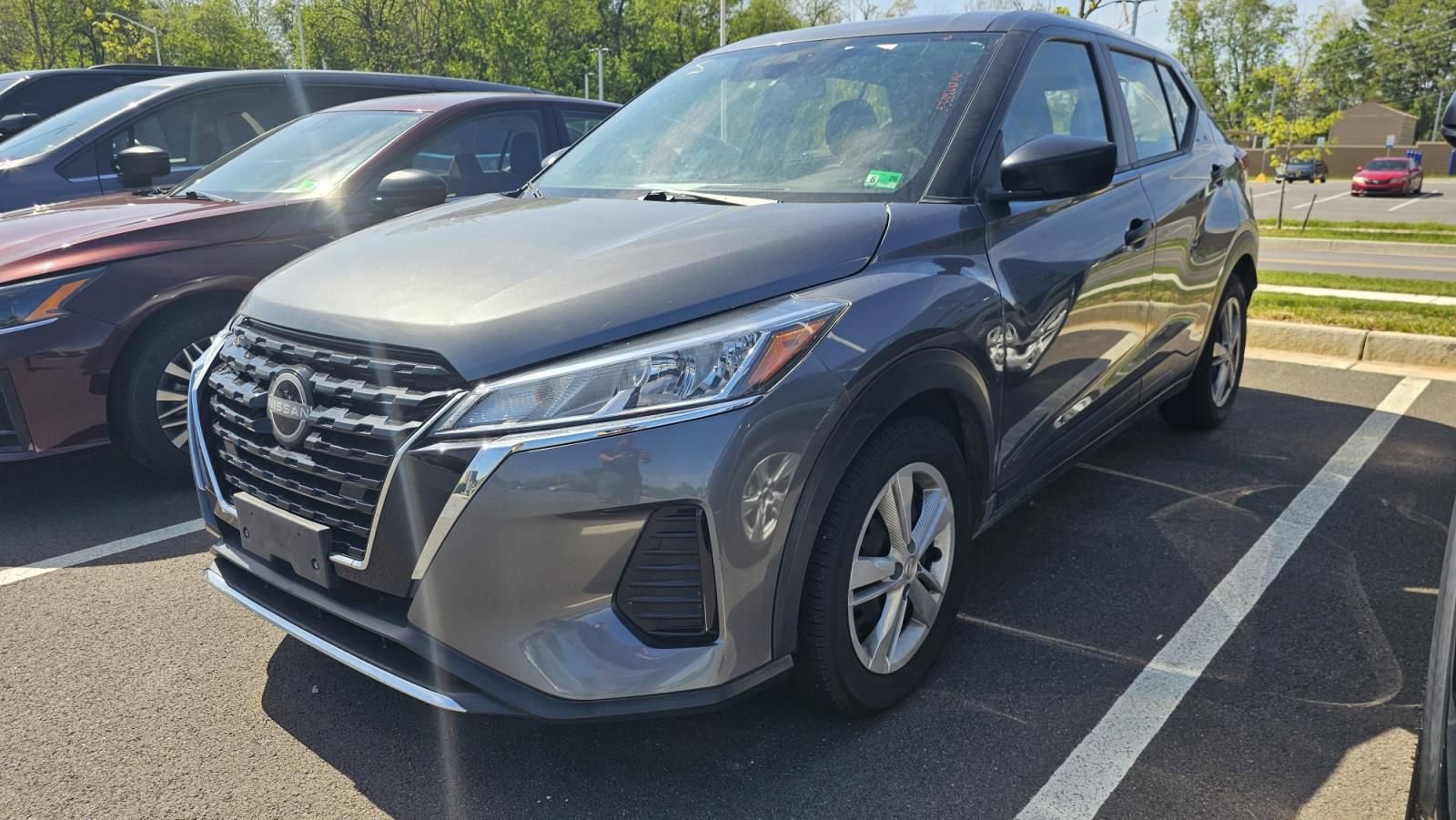 Used 2023 Nissan Kicks S FWD image 1