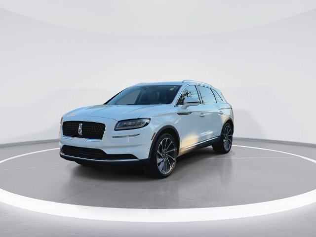 Used 2023 Lincoln Nautilus Reserve w/ Equipment Group 201A FWD image 3