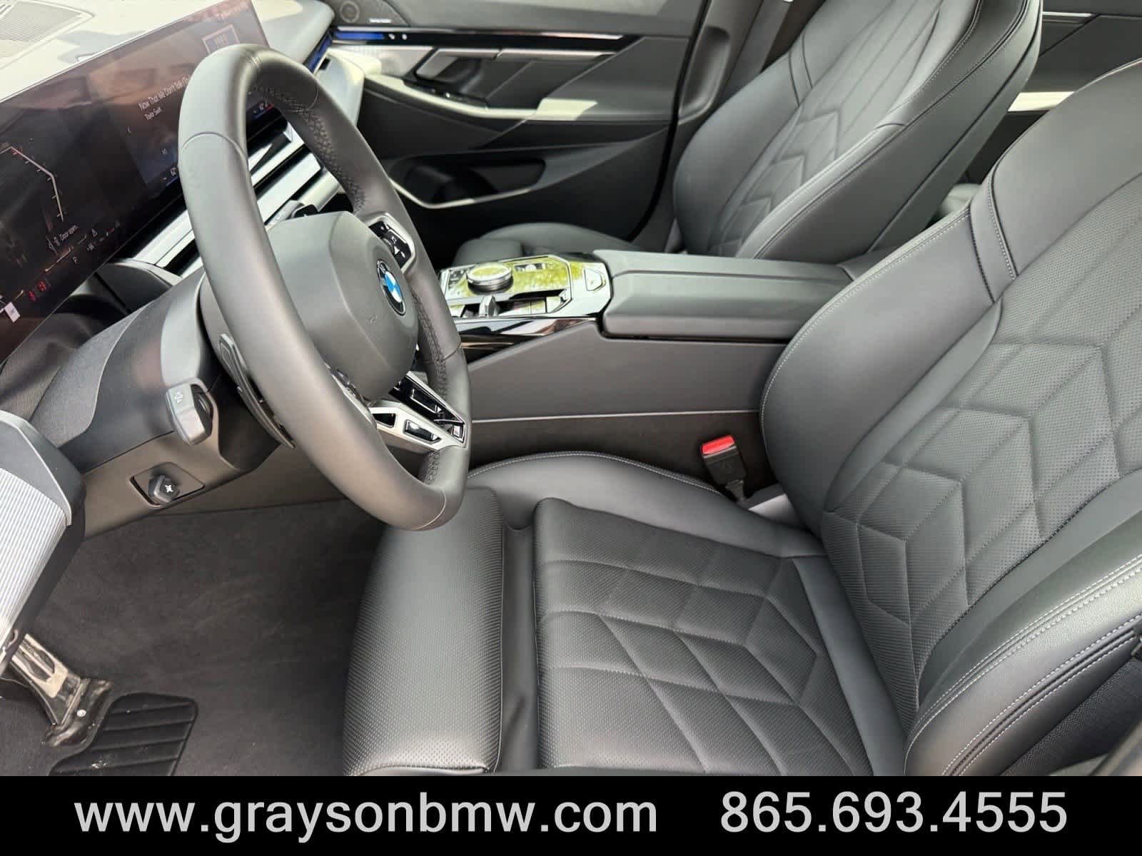 Used 2026 BMW 530i xDrive AWD/4WD image 11
