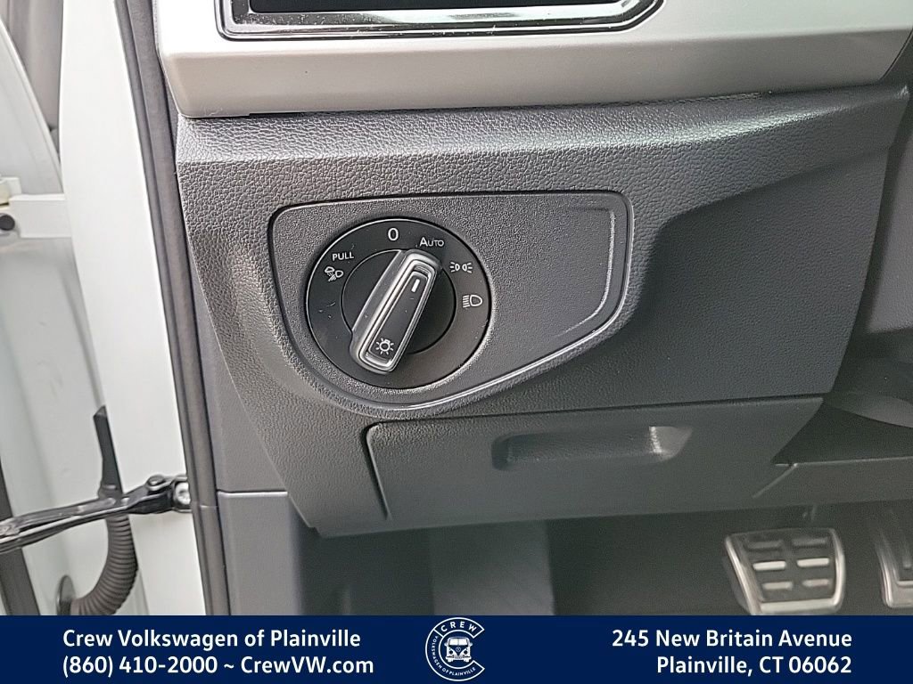 Used 2022 Volkswagen Atlas SEL Premium image 41