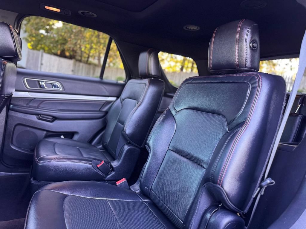 Used 2016 Ford Explorer Sport AWD/4WD image 23