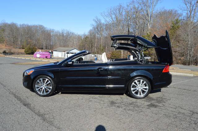 Used 2011 Volvo C70 T5 w/ Convenience Pkg image 7