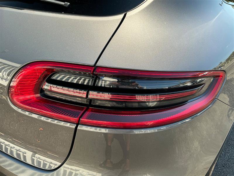 Used 2015 Porsche Macan S image 11