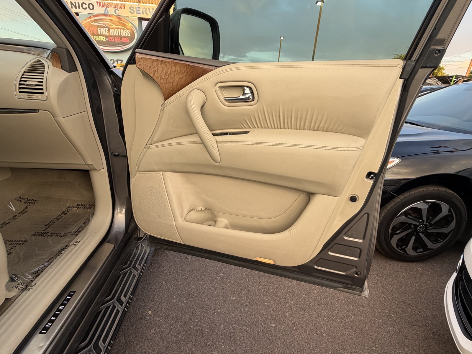 Used 2014 INFINITI QX80 2WD w/ Theater Package image 11