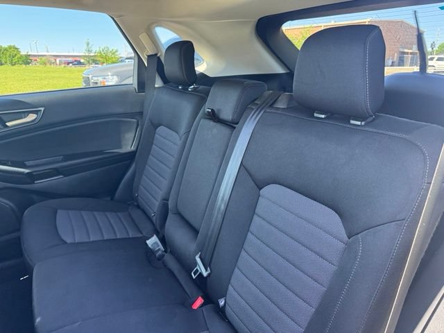 Used 2022 Ford Edge SE w/ Black Appearance Package AWD/4WD image 12