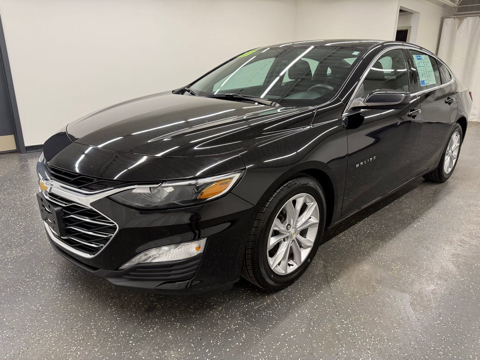 Used 2020 Chevrolet Malibu LT image 4