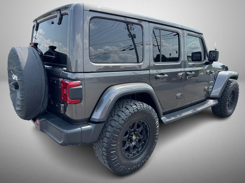 Used 2018 Jeep Wrangler Unlimited Sahara image 3