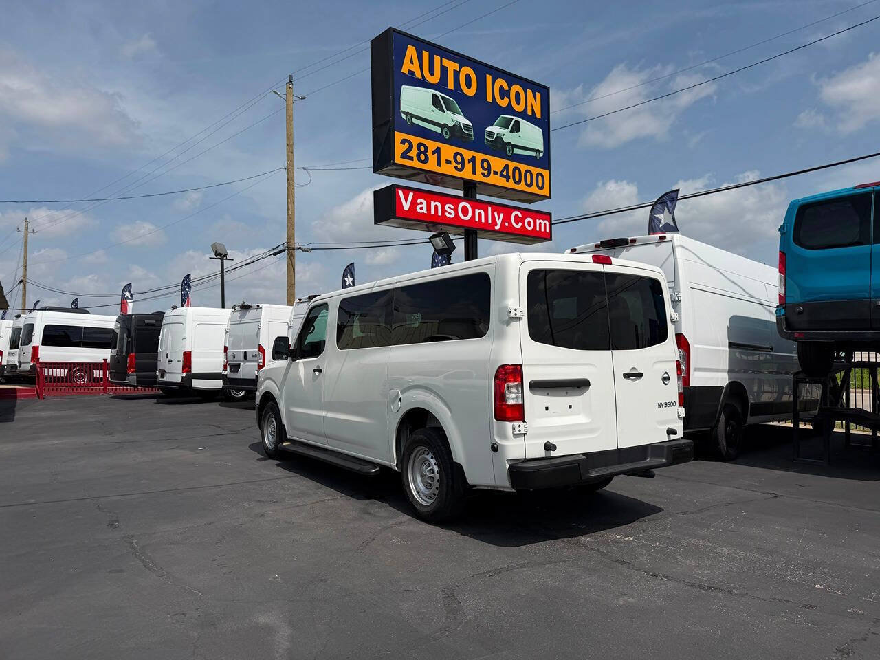 Used 2018 Nissan NV 3500 S RWD image 37