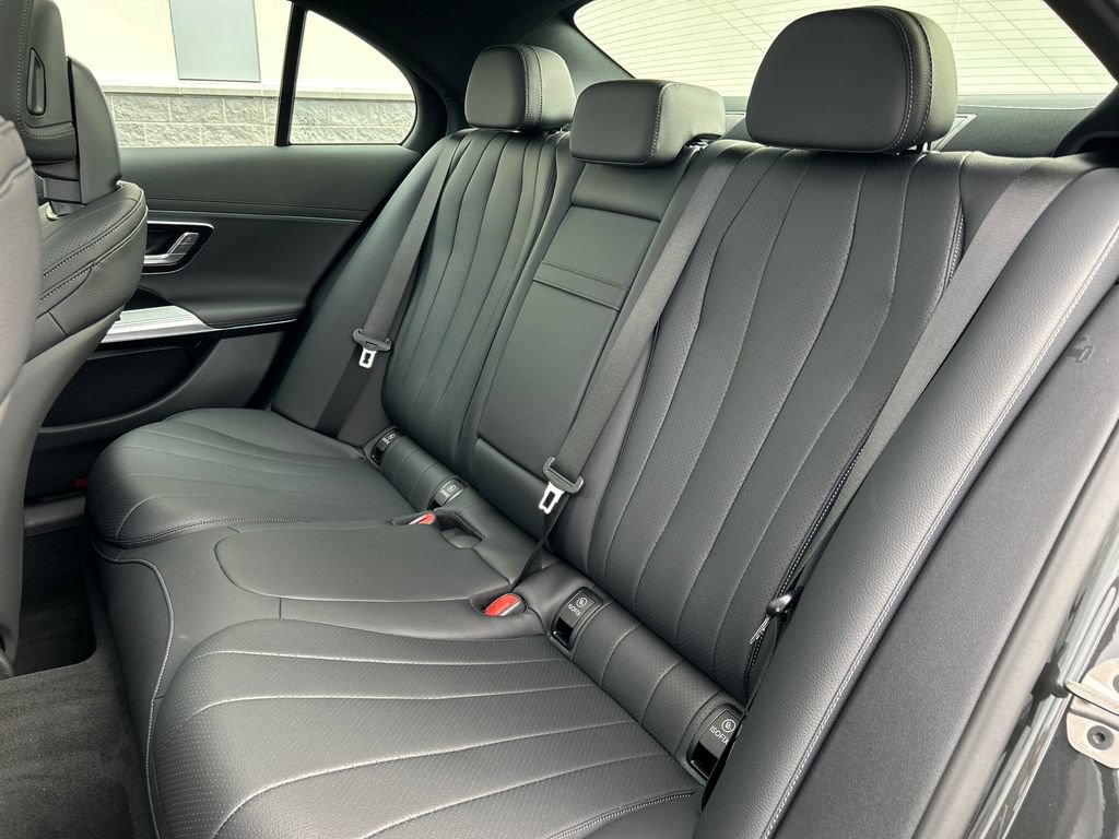 New 2026 Mercedes-Benz E 450 4MATIC Sedan image 25