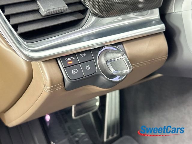 Used 2022 Porsche Panamera GTS image 22