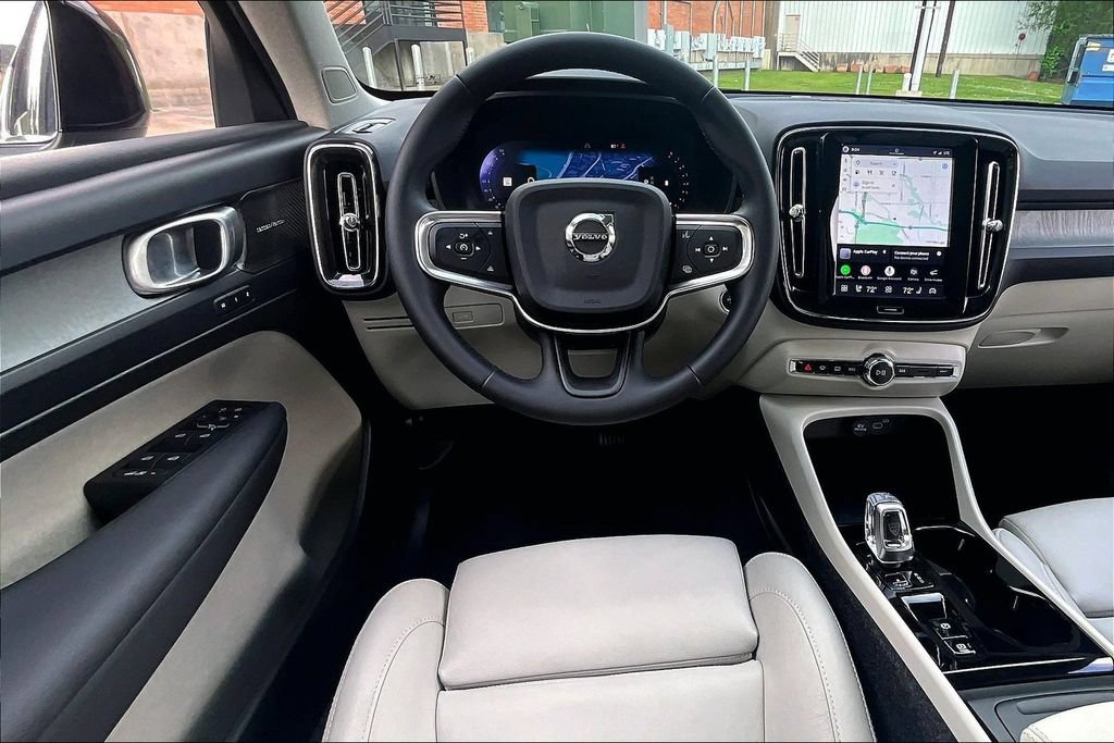 Certified 2026 Volvo XC40 B5 Ultra AWD/4WD image 7