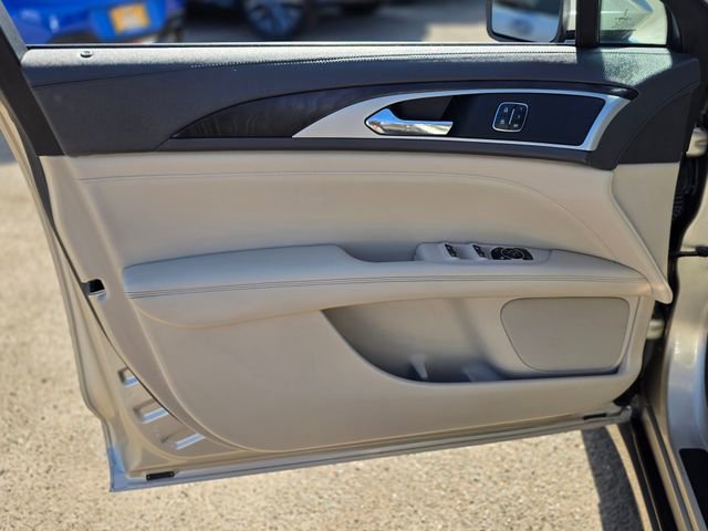 Used 2017 Lincoln MKZ Reserve image 16