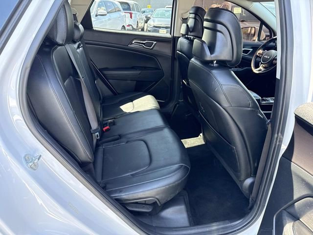 Used 2023 Kia Sportage EX image 11