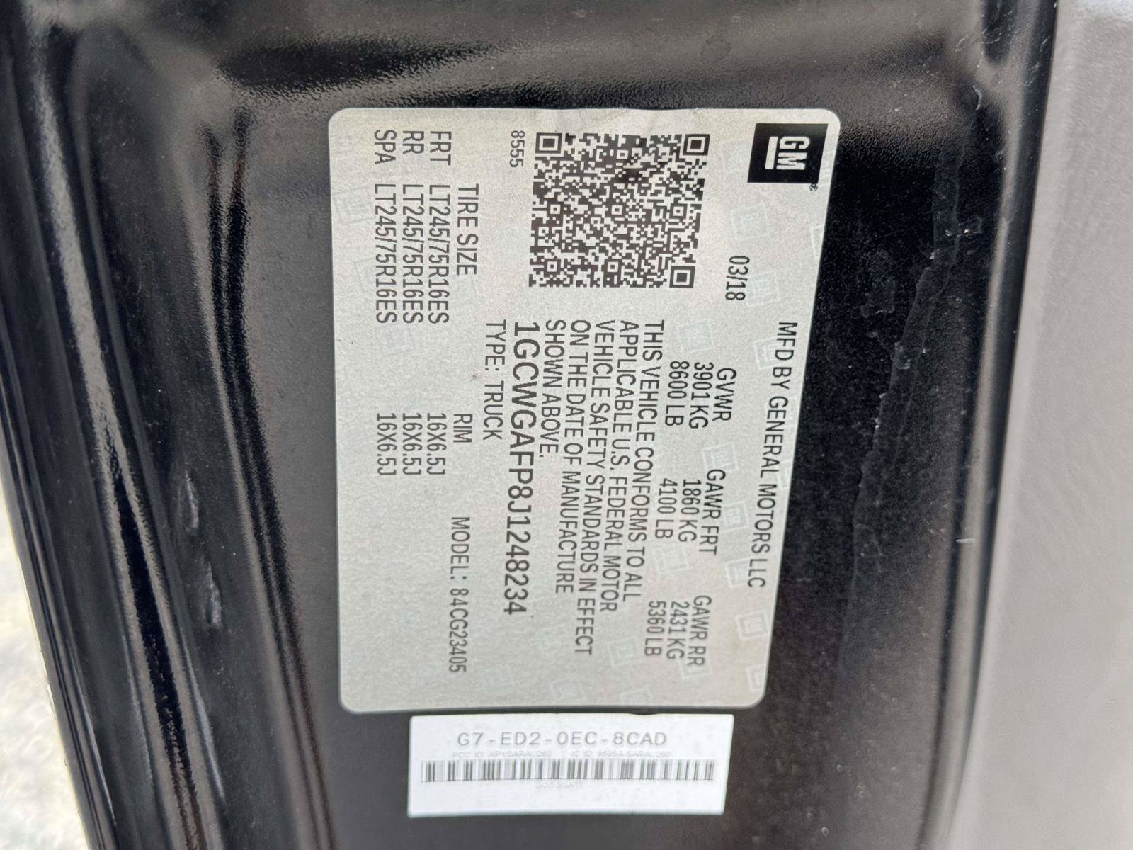 Used 2018 Chevrolet Express 2500 w/ Driver Convenience Package RWD image 16