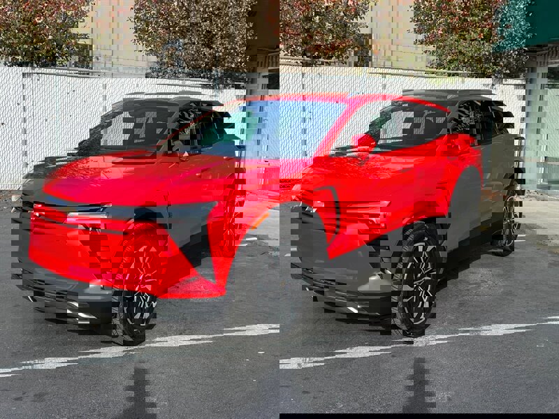 Used 2024 Chevrolet Blazer EV LT image 3