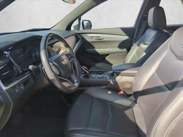 Used 2023 Cadillac XT6 Luxury image 13