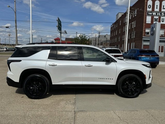 Certified 2024 Chevrolet Traverse RS w/ LPO, Floor Liner Package image 6