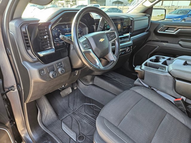 Used 2024 Chevrolet Silverado 1500 LT RWD image 10