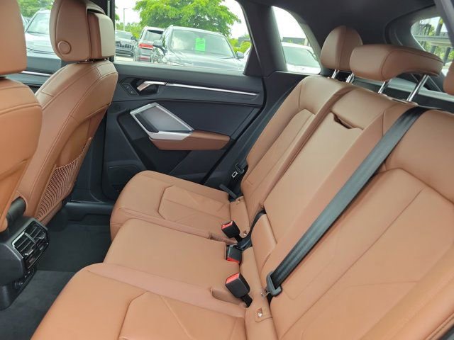 Certified 2025 Audi Q3 2.0T Premium Plus w/ Premium Plus Package AWD/4WD image 7