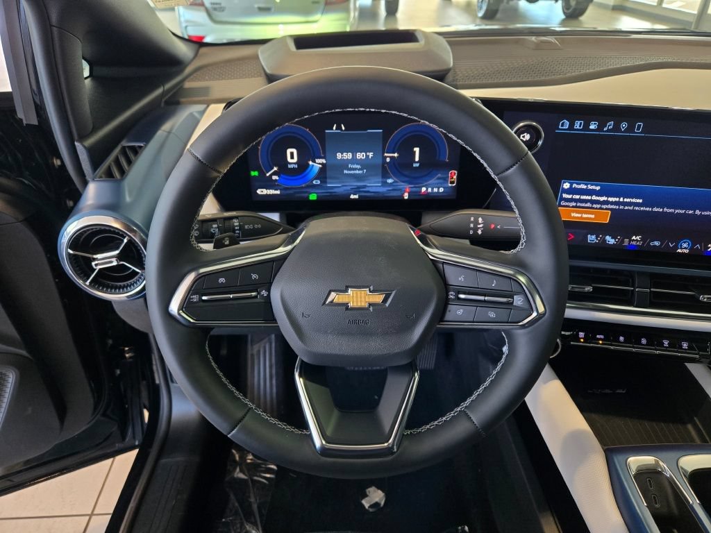 New 2026 Chevrolet Equinox EV LT w/ Convenience Package II FWD image 30