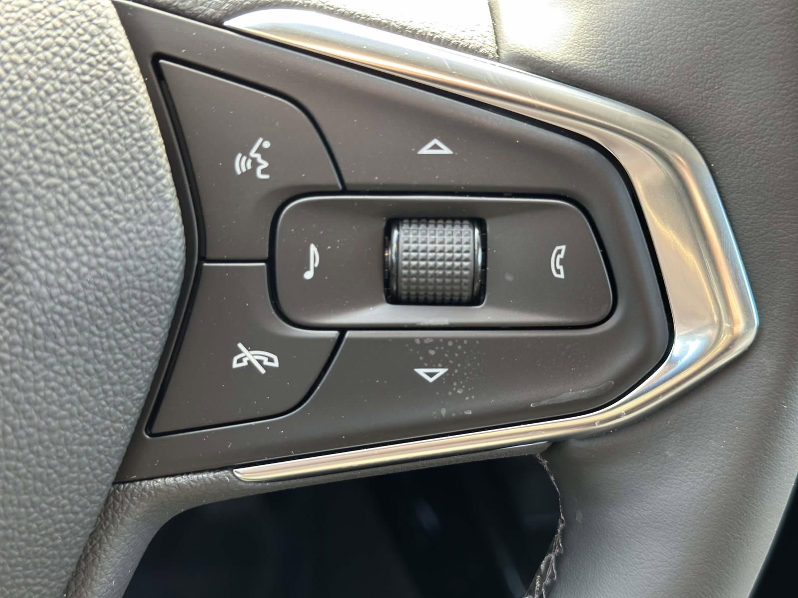 New 2026 Chevrolet Trax LT w/ Driver Confidence Package FWD image 15