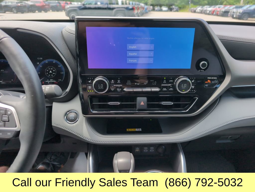 Used 2023 Toyota Highlander Limited AWD/4WD image 18