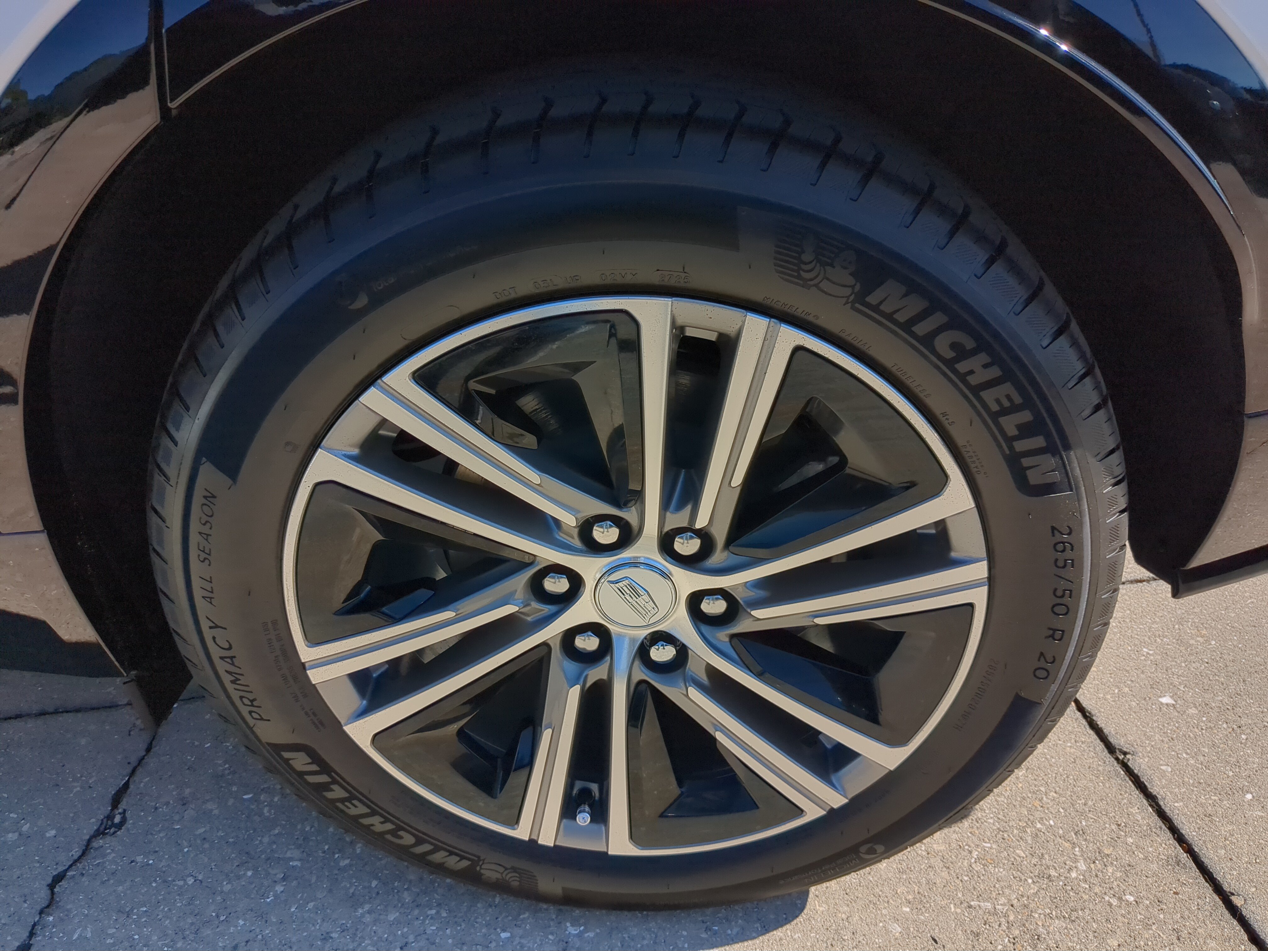 New 2026 Cadillac Lyriq Luxury w/ LPO, Floor Liner Package RWD image 36