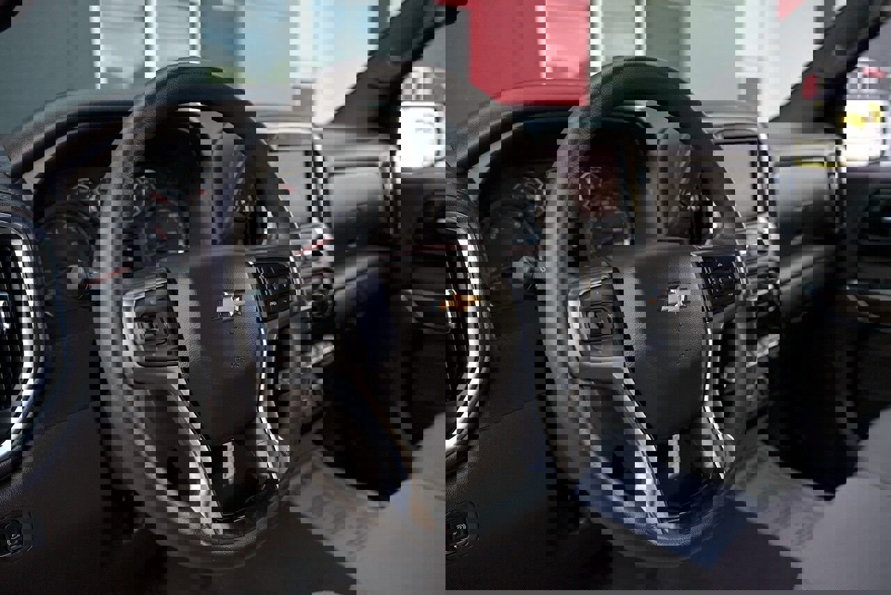 Used 2020 Chevrolet Silverado 1500 LT image 8