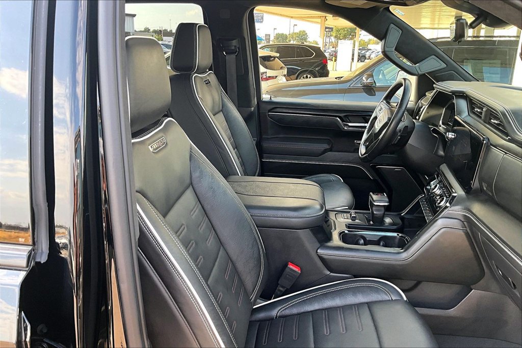 Used 2024 GMC Sierra 1500 AT4X AWD/4WD image 9