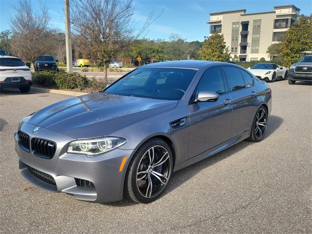 Used 2015 BMW M5 image 2