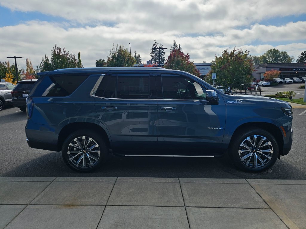 Used 2026 Chevrolet Tahoe High Country w/ Sun And Tow Package AWD/4WD image 8