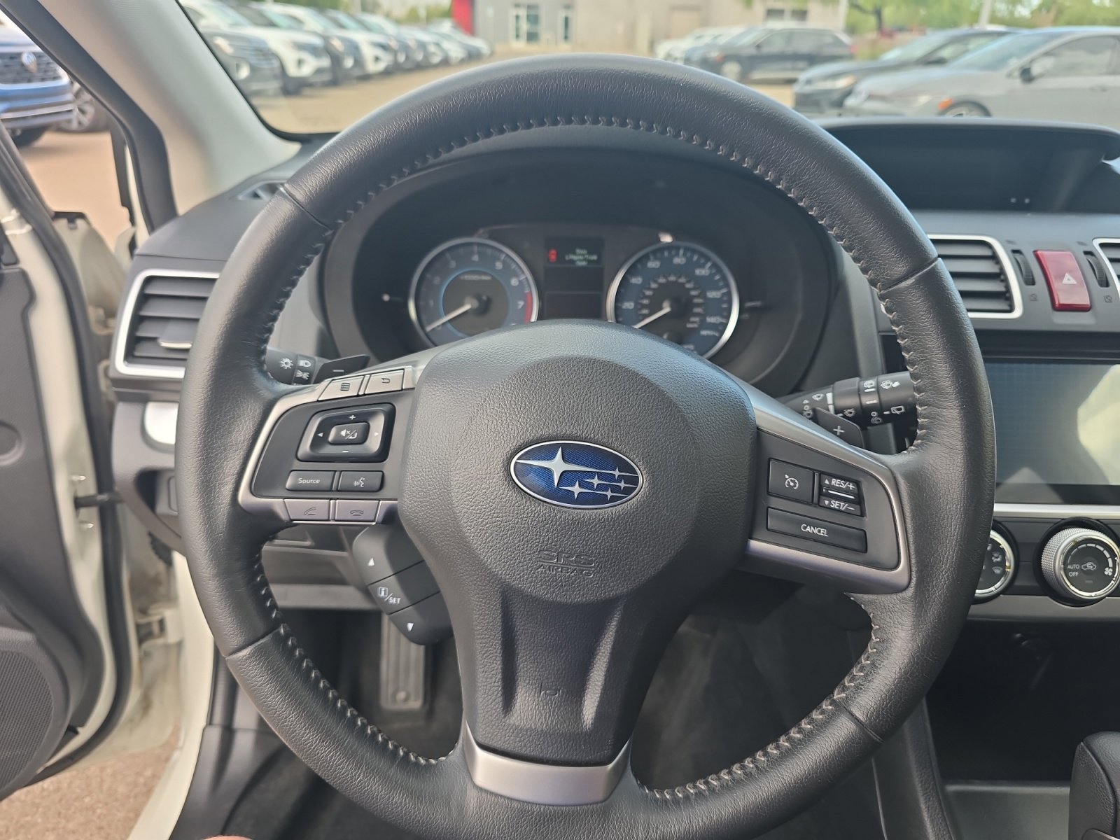 Used 2015 Subaru Crosstrek 2.0i Limited AWD/4WD image 9