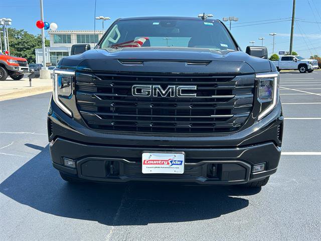 Used 2024 GMC Sierra 1500 Elevation w/ LPO, Elevation Black Package image 2