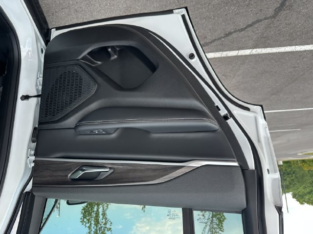 New 2027 Jeep Grand Cherokee Altitude AWD/4WD image 15