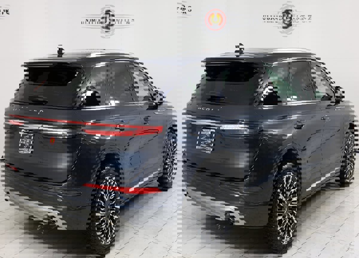 Used 2020 Lincoln Corsair Reserve w/ Equipment Group 201A image 3