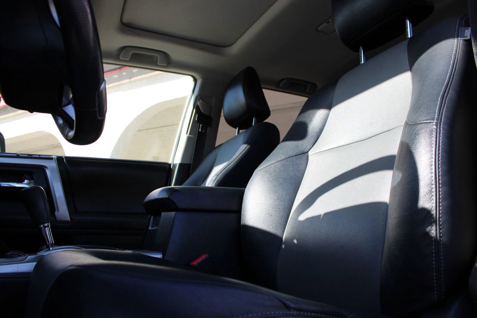 Used 2014 Toyota 4Runner SR5 Premium image 21